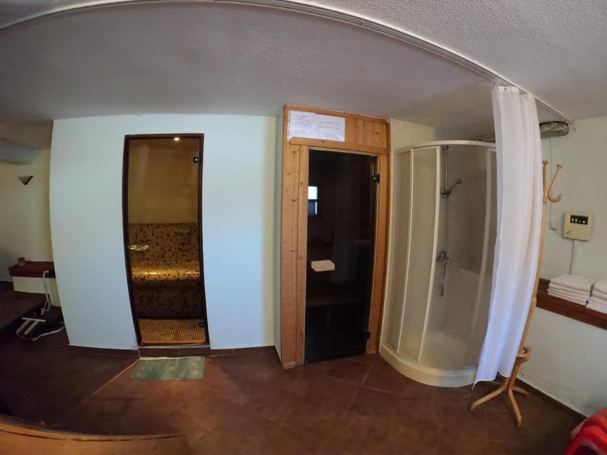 Family Hotel Shoky Chepelare Eksteriør billede